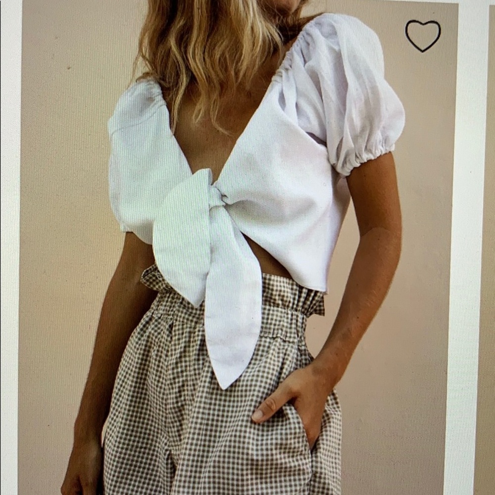 Posse White, Crop, Short Sleeve NEVER WORN